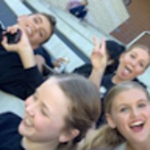 Meet your Posher, Esther-leigh